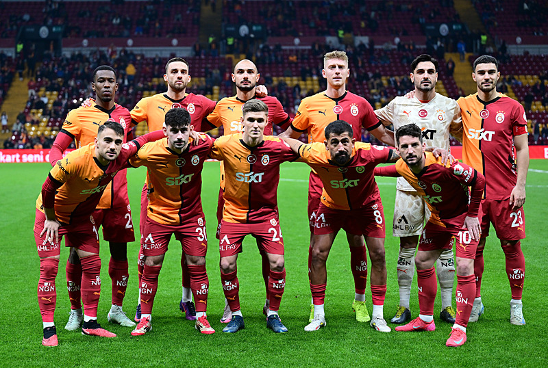 GALATASARAY HABERİ: Okan Buruk’tan radikal orta saha kararı! Gabriel Sara’nın yerine...