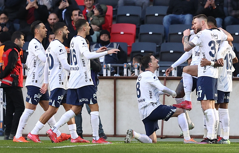 Jose Mourinho ilk 11 kararını verdi! Onvo Antalyaspor...
