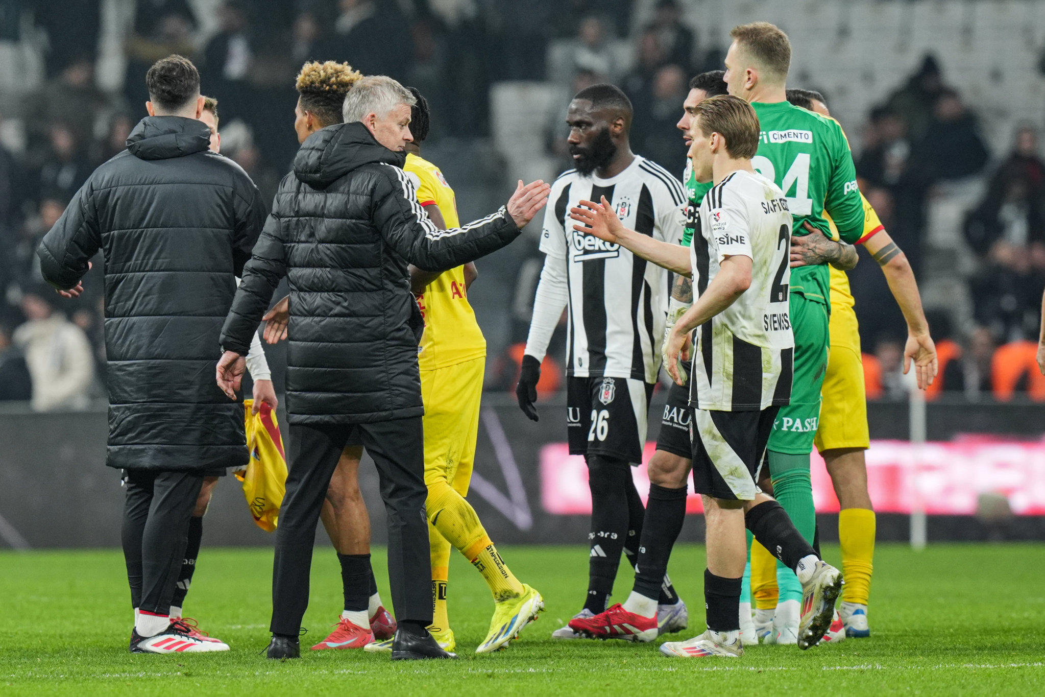 Spor yazarları Beşiktaş-Bellona Kayserispor maçını yorumladı!
