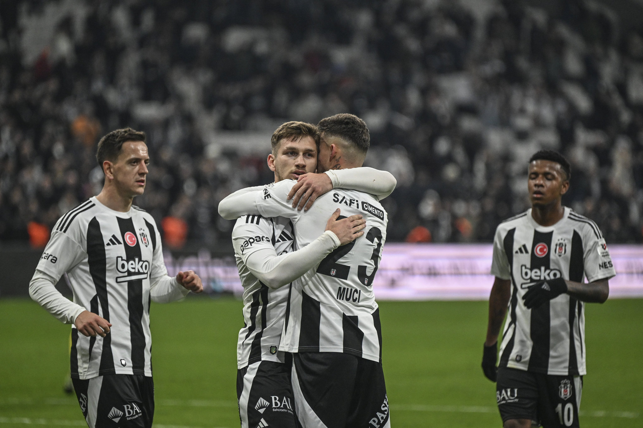 Spor yazarları Beşiktaş-Bellona Kayserispor maçını yorumladı!