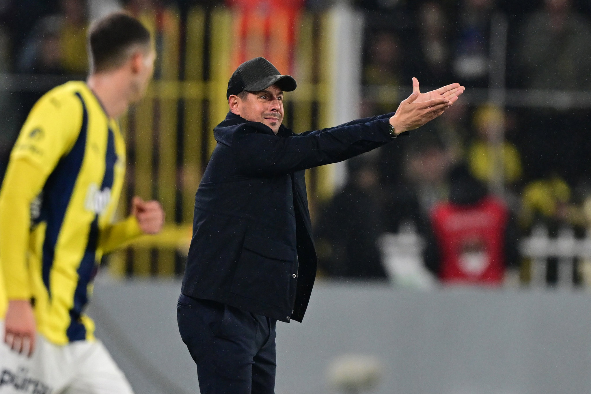 Spor yazarları Fenerbahçe-ONVO Antalyaspor maçı değerlendirdi!