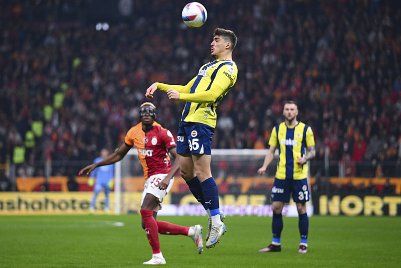 TRANSFER HABERİ |  Fenerbahçe’de beklenen transfer gelişmesi! Yusuf Akçiçek’e dünya devi talip