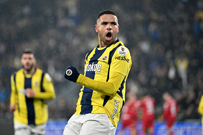 TRANSFER HABERİ |  Fenerbahçe’de beklenen transfer gelişmesi! Yusuf Akçiçek’e dünya devi talip