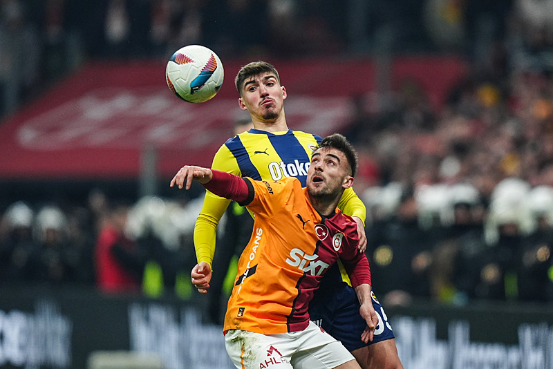 TRANSFER HABERİ |  Fenerbahçe’de beklenen transfer gelişmesi! Yusuf Akçiçek’e dünya devi talip