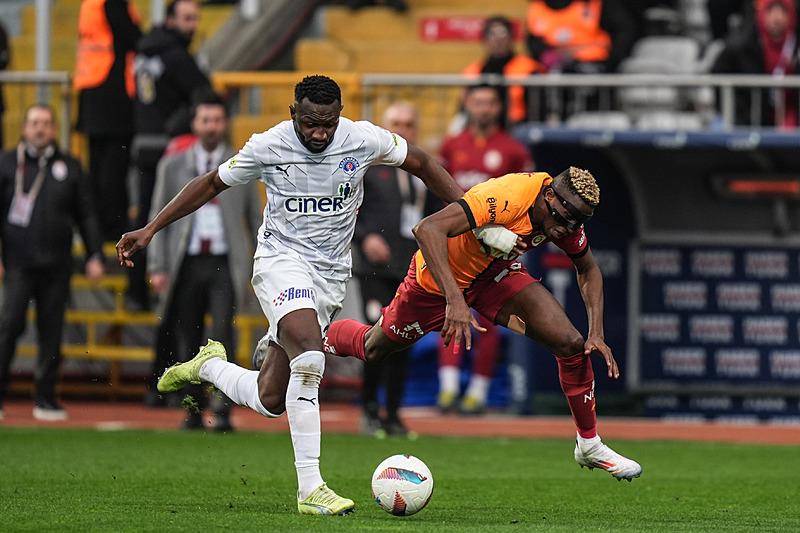 Kasımpaşa-Galatasaray maçında verilen kararlar doğru mu? Trio ekibi değerlendirdi