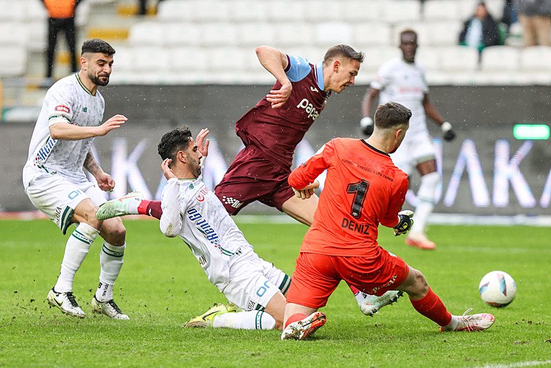 Spor yazarları Konyaspor - Trabzonspor maçını değerlendirdi