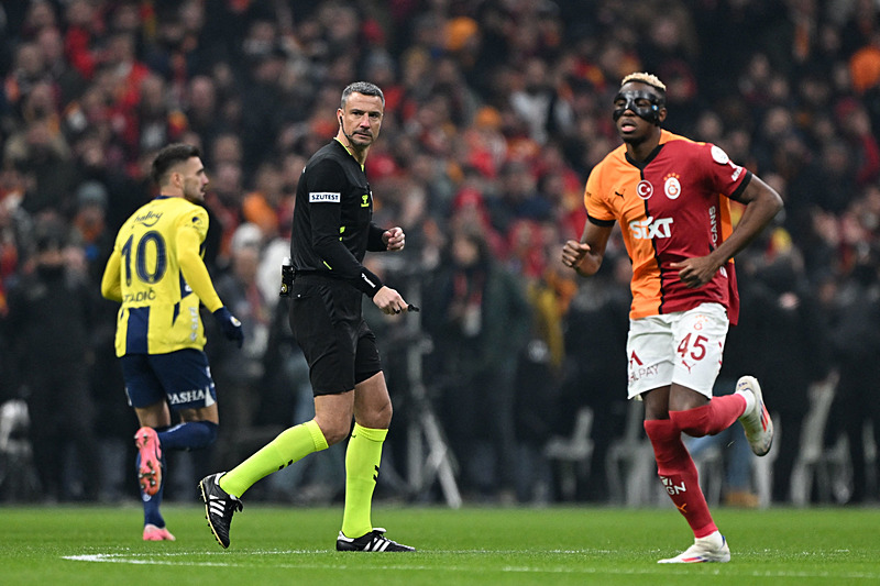 TFF’den açıklama geldi! Fenerbahçe-Galatasaray derbini yabancı hakem mi yönetecek?