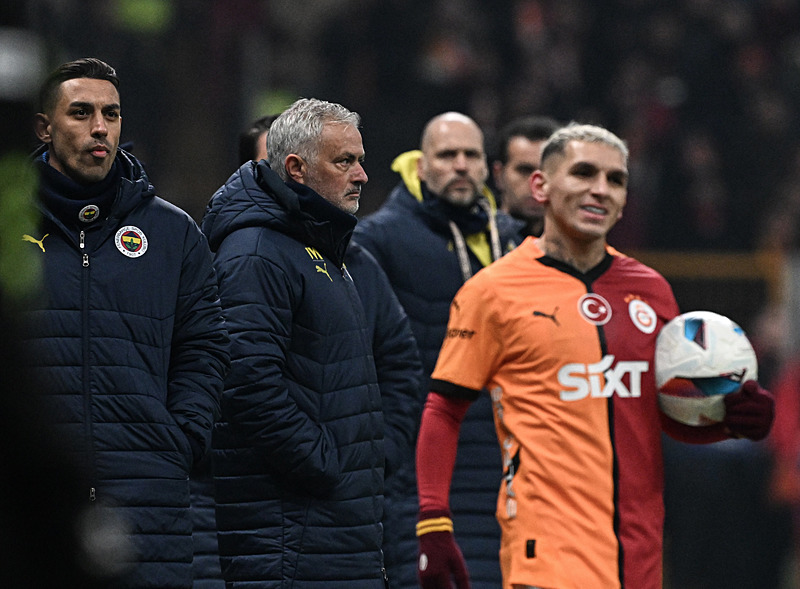 FENERBAHÇE HABERLERİ | Jose Mourinho’dan Galatasaray’a ırkçılık yanıtı! Akıllıca davranmadılar