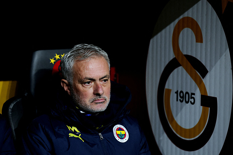 FENERBAHÇE HABERLERİ | Jose Mourinho’dan Galatasaray’a ırkçılık yanıtı! Akıllıca davranmadılar