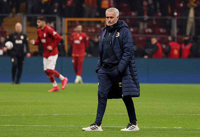 FENERBAHÇE HABERLERİ | Jose Mourinho’dan Galatasaray’a ırkçılık yanıtı! Akıllıca davranmadılar