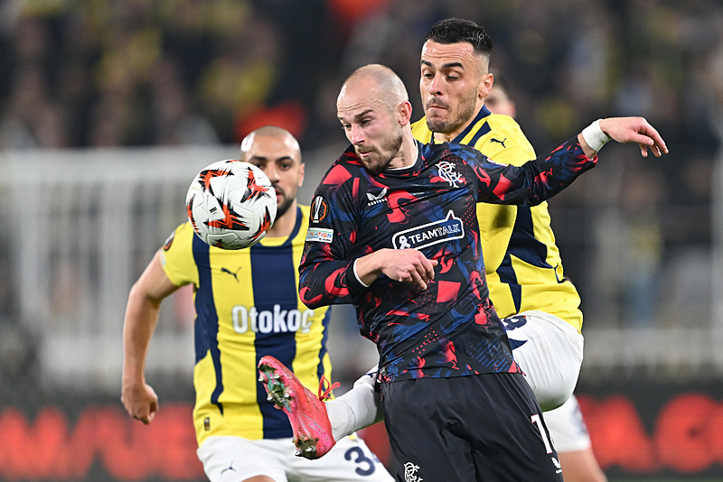 Rangers’ın Fenerbahçe galibiyeti İskoç basınında! ’Jose Mourinho’yu şaşkına çevirdi’