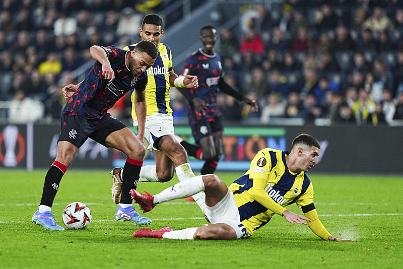 Spor yazarları Fenerbahçe-Rangers maçını değerlendirdi!