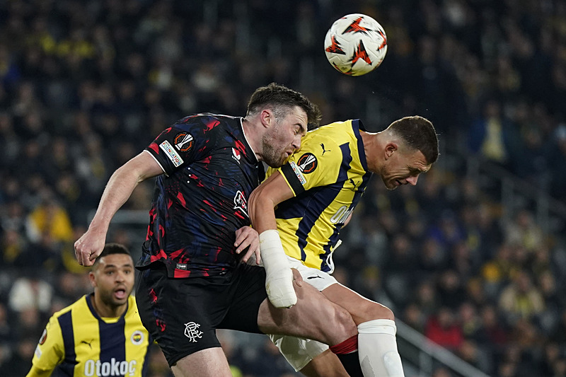 Spor yazarları Fenerbahçe-Rangers maçını değerlendirdi!