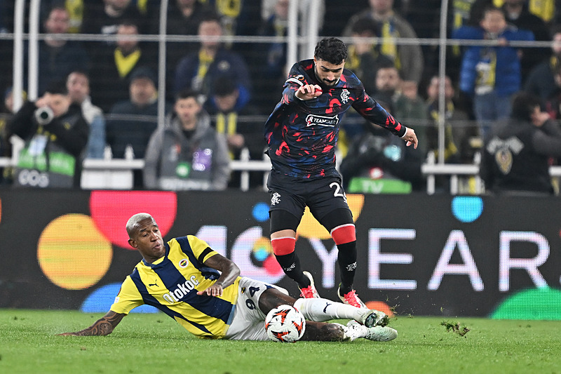Spor yazarları Fenerbahçe-Rangers maçını değerlendirdi!