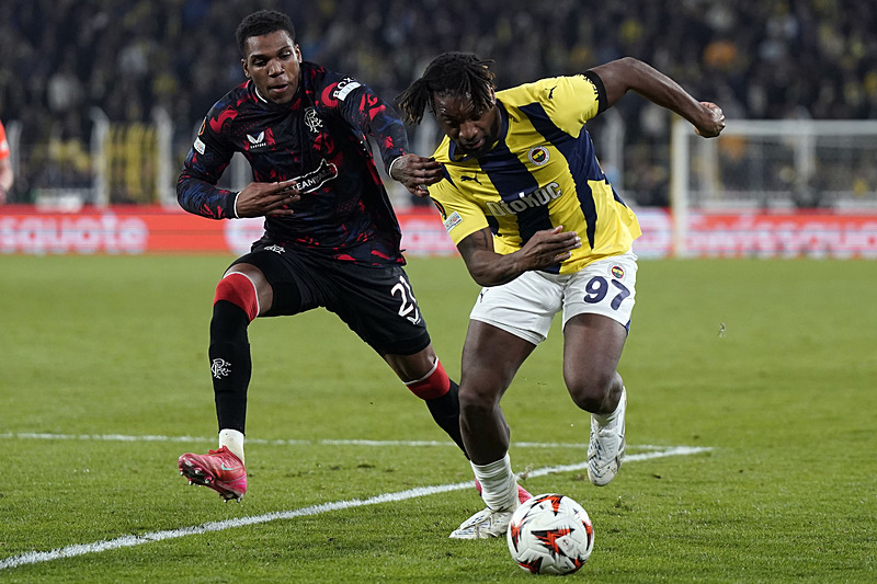 Spor yazarları Fenerbahçe-Rangers maçını değerlendirdi!