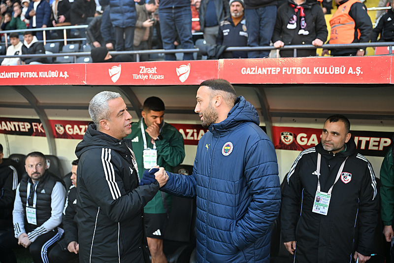 TRANSFER HABERLERİ | Fenerbahçe’de Cenk Tosun’a flaş talip! Yeni rotası herkese sürpriz oldu