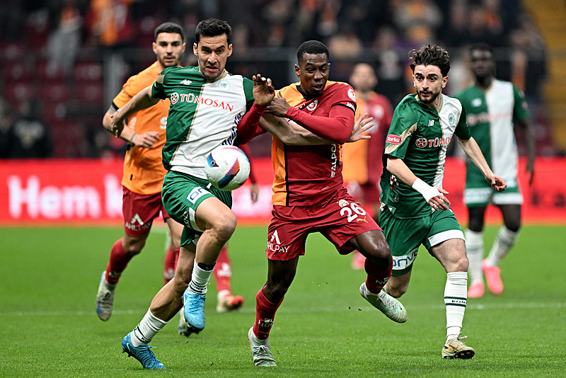 Galatasaray’a Carlos Cuesta piyangosu! Kolombiyalı stopere sürpriz talip