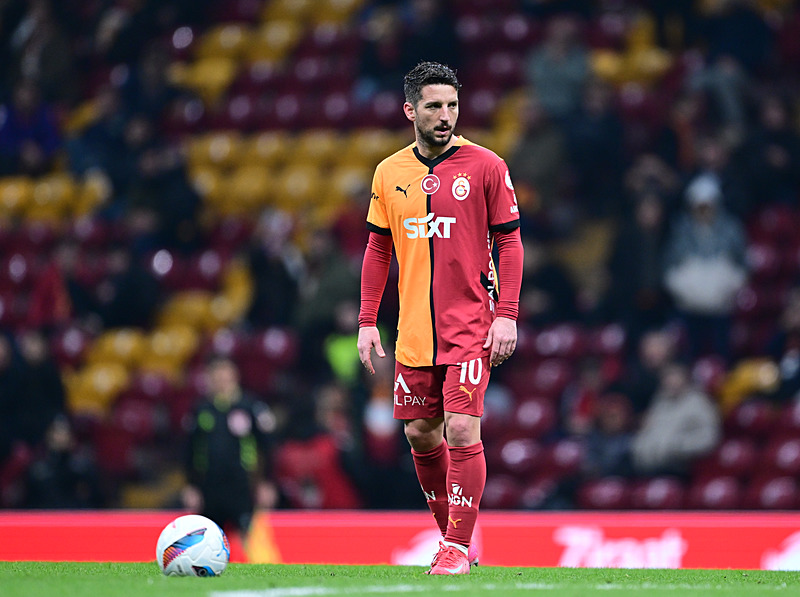 Dries Mertens Galatasaray’dan kopamıyor!