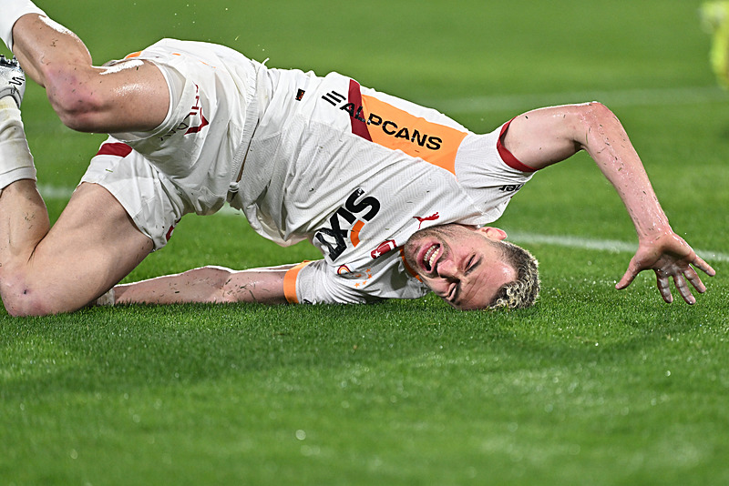 Hepsini atladı Eski hakemler Corendon Alanyaspor-Galatasaray maçındaki o kararı yorumladı!