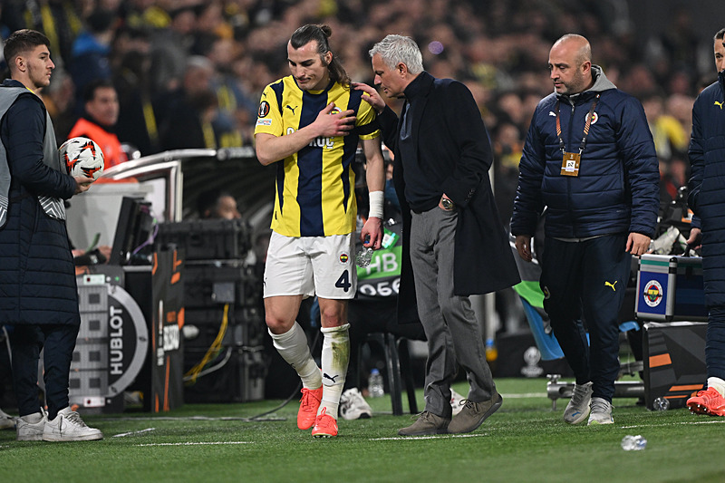 Fenerbahçe Rangers avına çıkıyor! İşte Mourinho’nun muhtemel 11’i