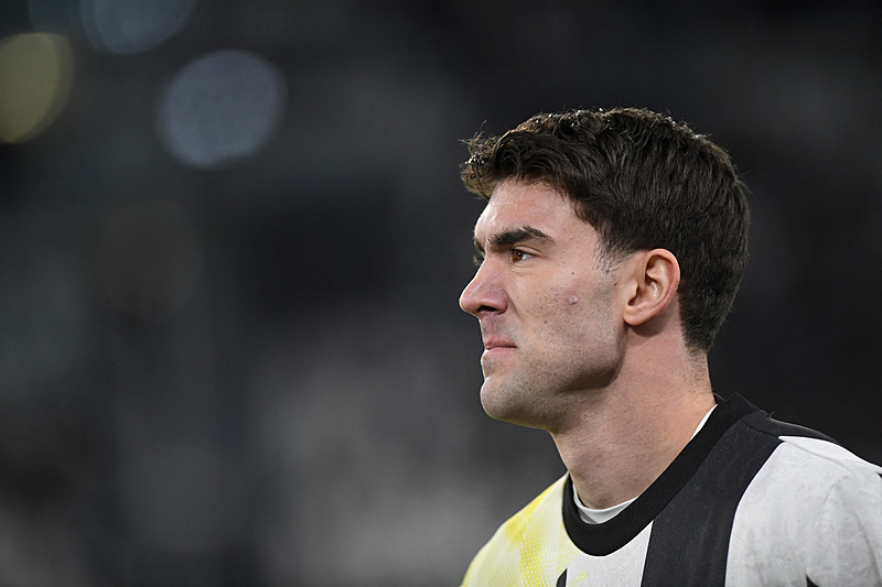 TRANSFER HABERLERİ | Fenerbahçe Vlahovic’ten vazgeçmiyor! Kanarya kesenin ağzını sonuna kadar açtı
