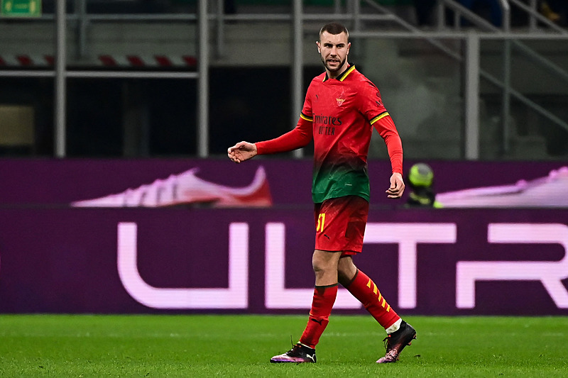 TRANSFER HABERLERİ | Galatasaray’dan Pavlovic bombası! Şampiyonlar Ligi faktörü etkili olabilir