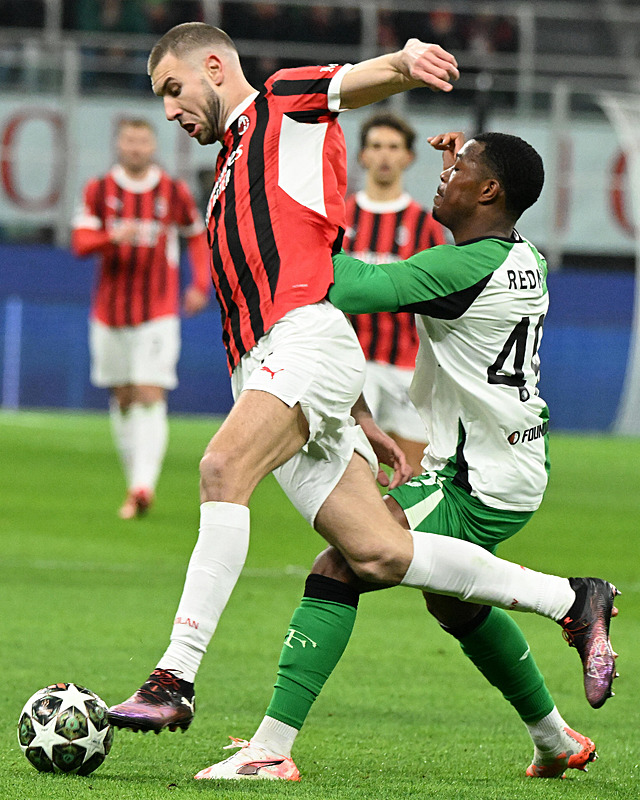 TRANSFER HABERLERİ | Galatasaray’dan Pavlovic bombası! Şampiyonlar Ligi faktörü etkili olabilir