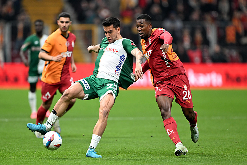 Galatasaray’da flaş ayrılık! Geldiği gibi gidiyor