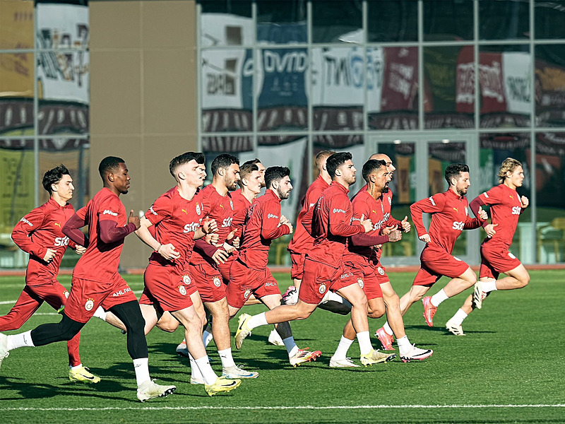 Galatasaray’da flaş ayrılık! Geldiği gibi gidiyor