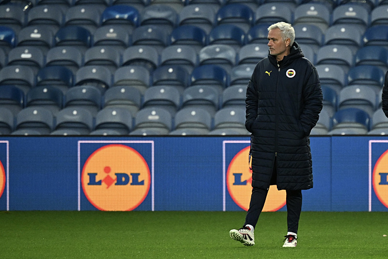 Mourinho’dan radikal karar! İşte Fenerbahçe’nin Sipay Bodrum FK maçı 11’i
