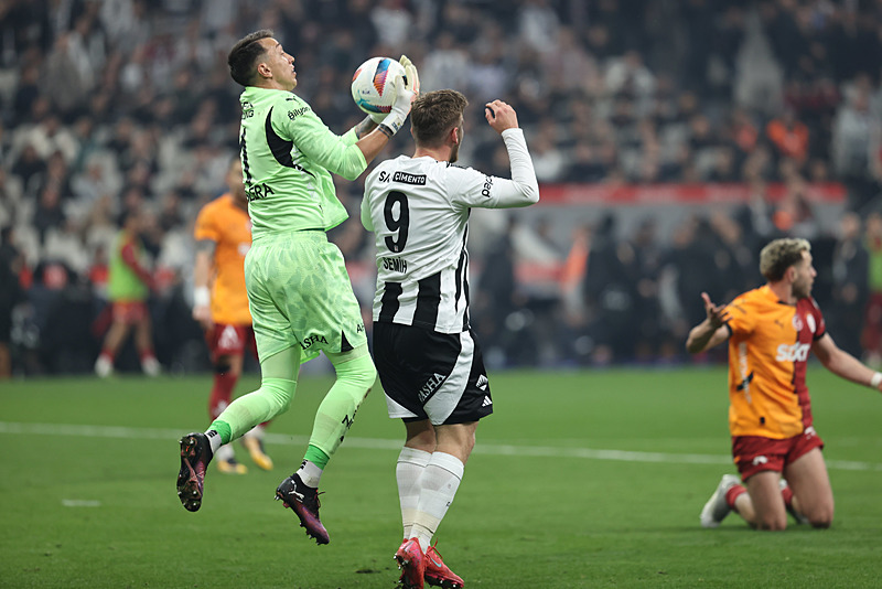 Eski hakemler Beşiktaş - Galatasaray derbisini yorumladı! Verilen kırmızı kartlar doğru mu?