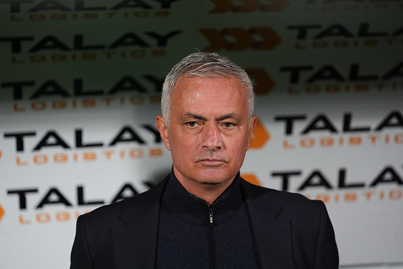 FENERBAHÇE HABERİ: Mourinho’dan Galatasaray derbisi öncesi flaş karar! Talisca ve Dzeko...