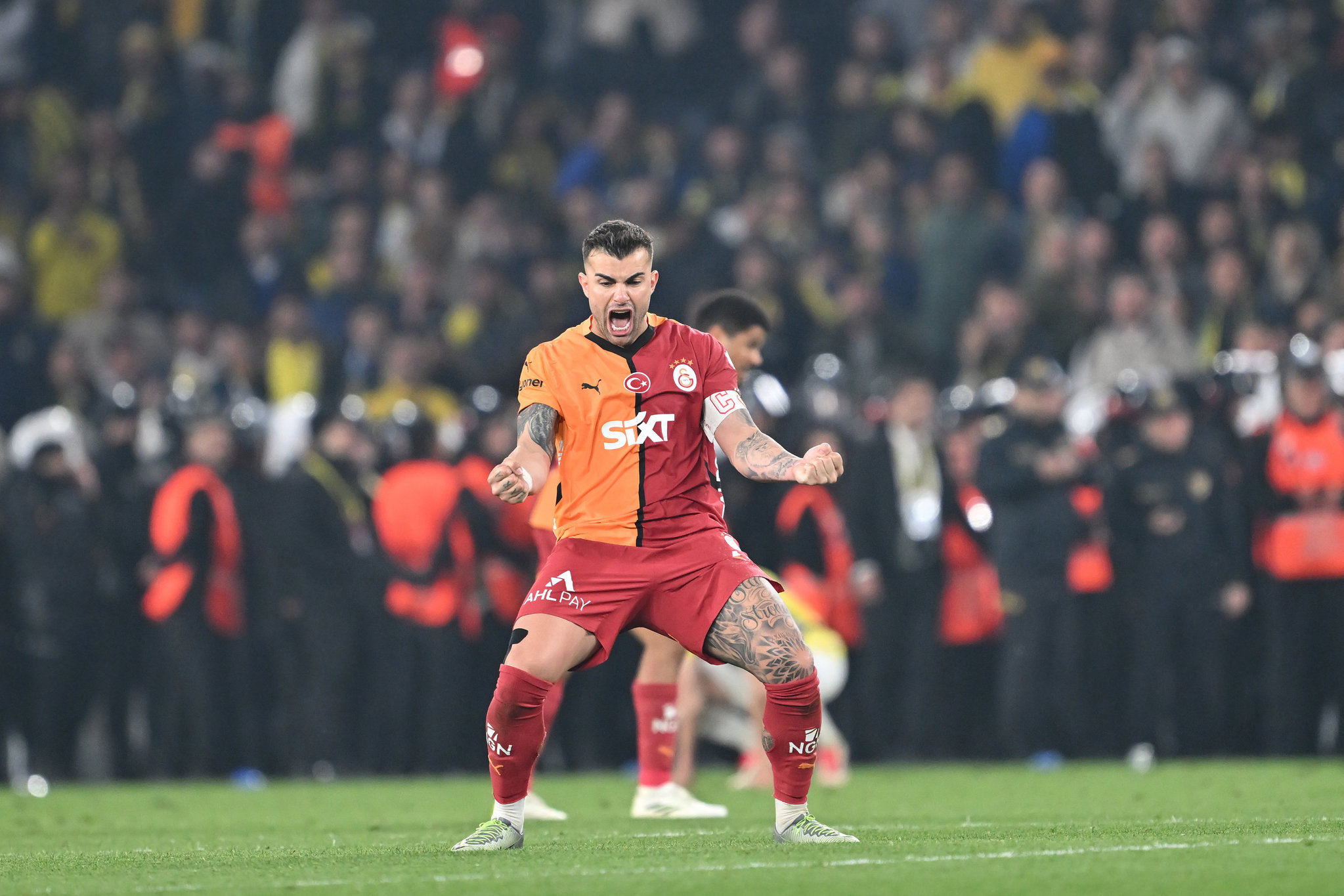 Spor yazarları Fenerbahçe-Galatasaray derbisini değerlendirdi