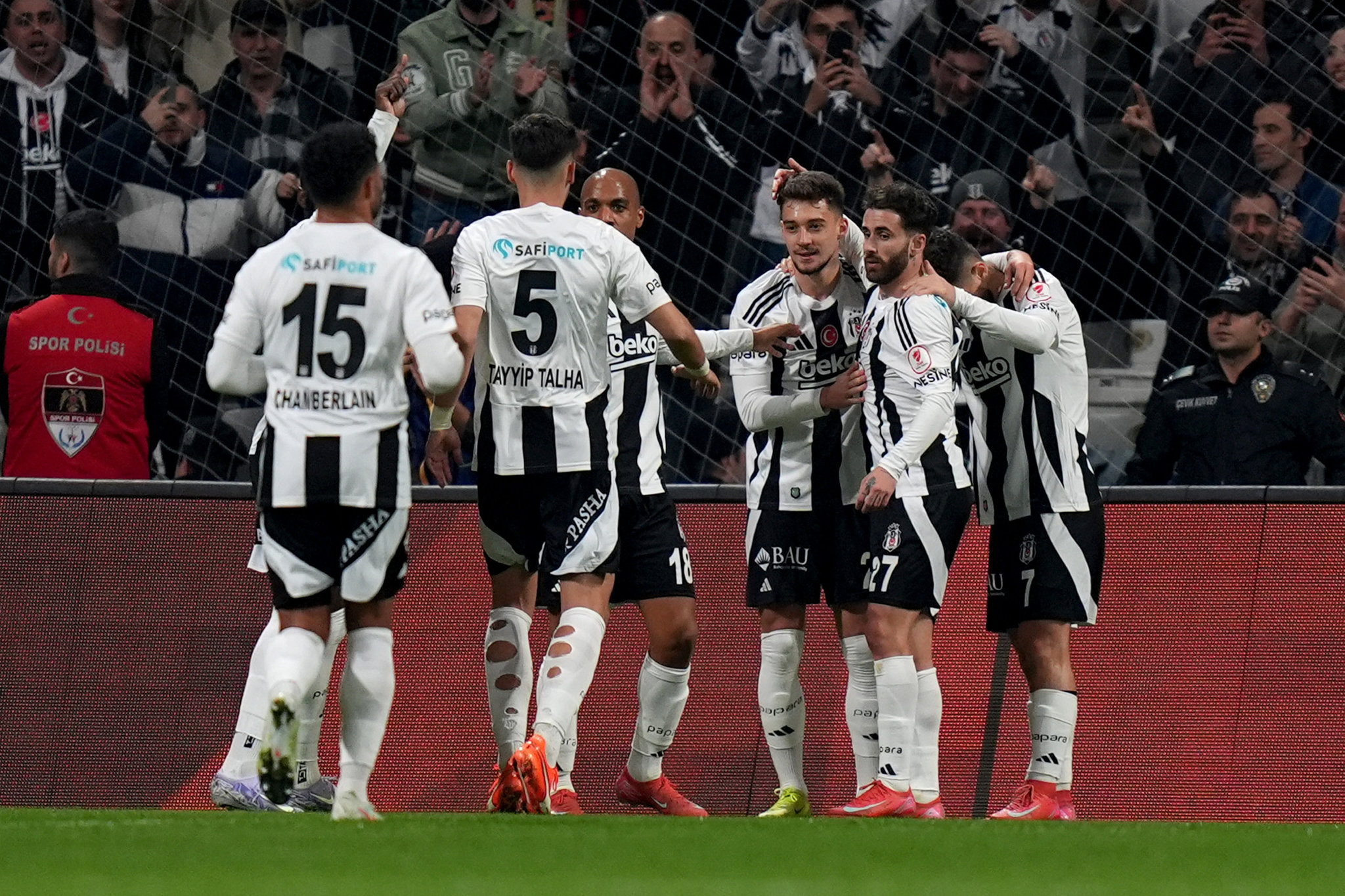 Spor yazarları Beşiktaş-Göztepe maçını değerlendirdi!
