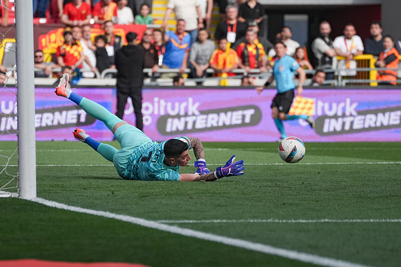 Galatasaray’da Berke Özer hareketliliği! Transferde son durum ne?