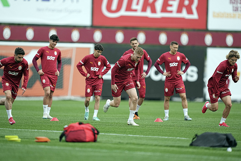Galatasaraylı yıldız geldiği gibi gidiyor! İşte yeni takımı