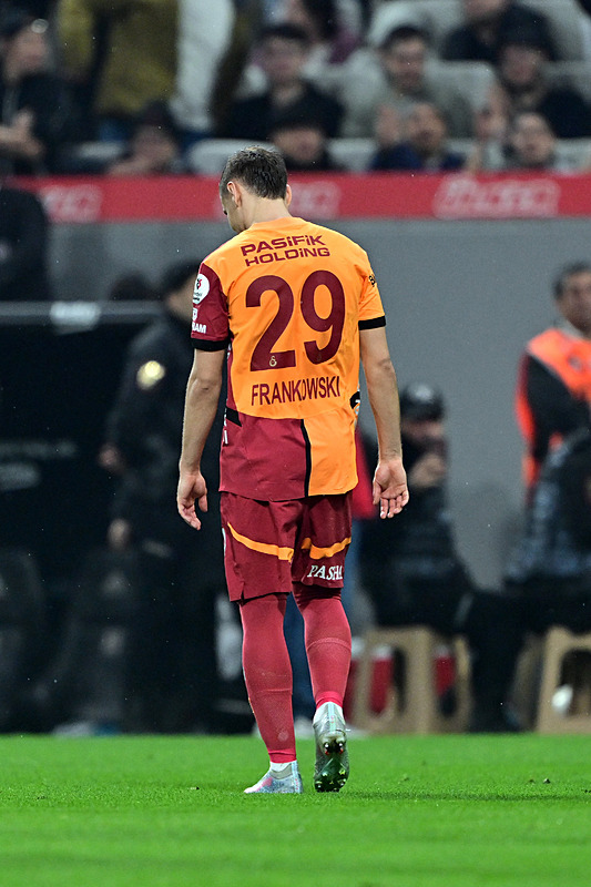 Galatasaraylı yıldız geldiği gibi gidiyor! İşte yeni takımı