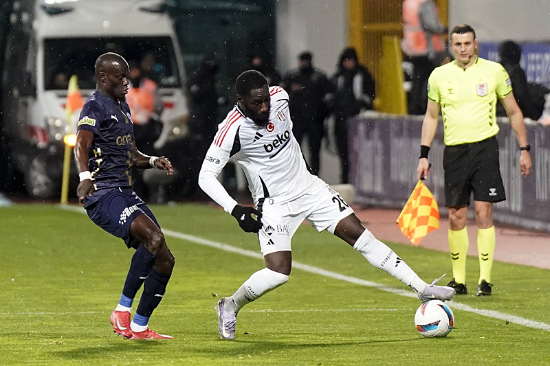 Spor yazarları Kasımpaşa - Beşiktaş maçını değerlendirdi!