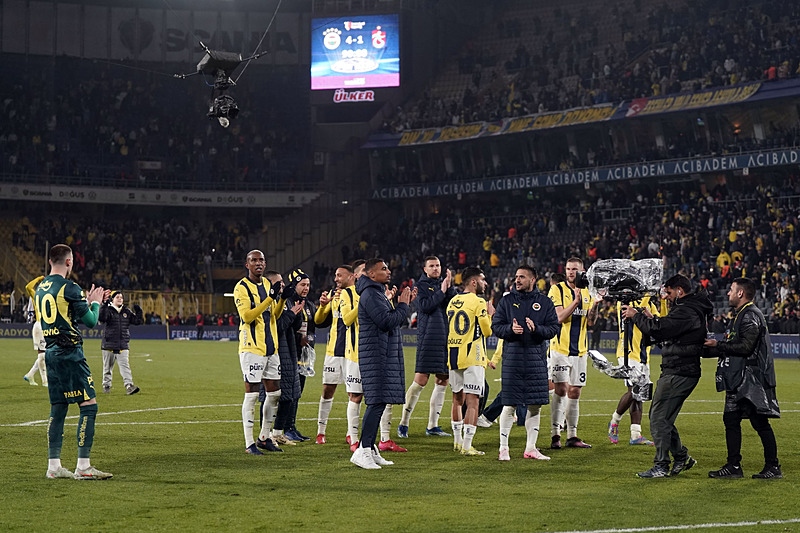 Fenerbahçe’de sürpriz ayrılık! Bu kararı kimse beklemiyordu