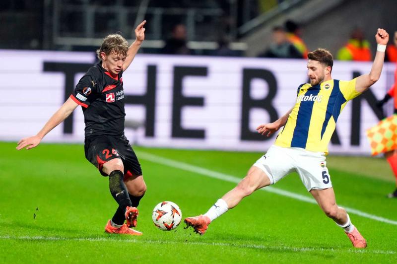 Fenerbahçe’de sürpriz ayrılık! Bu kararı kimse beklemiyordu