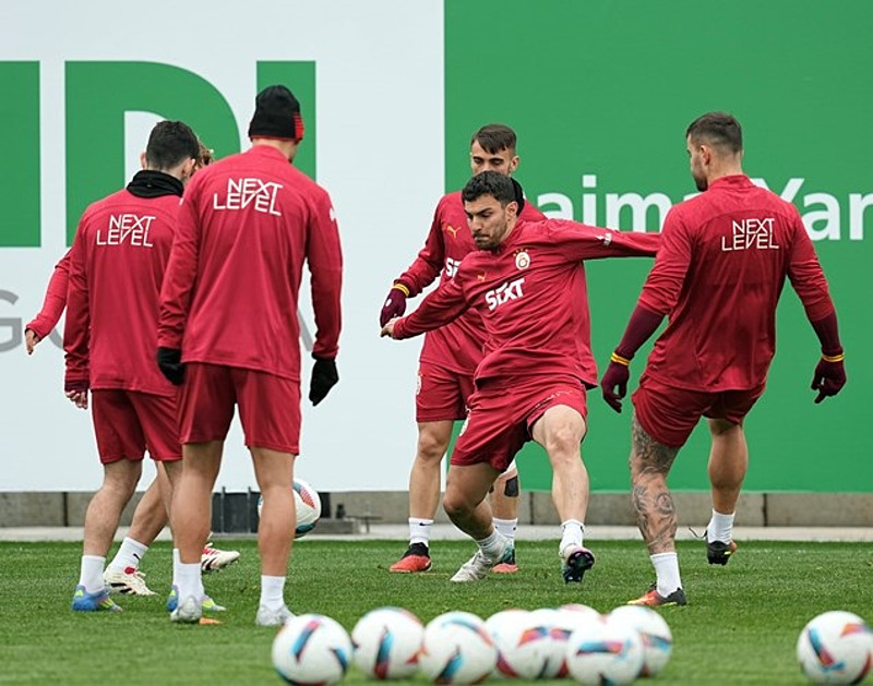 Okan Buruk’tan flaş karar! İşte Galatasaray’ın Reeder Samsunspor maçı 11’i