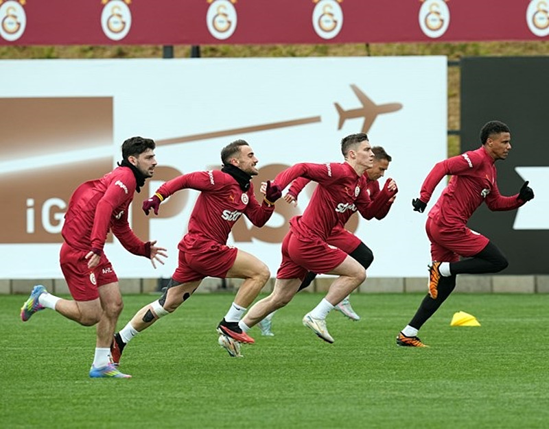Okan Buruk’tan flaş karar! İşte Galatasaray’ın Reeder Samsunspor maçı 11’i