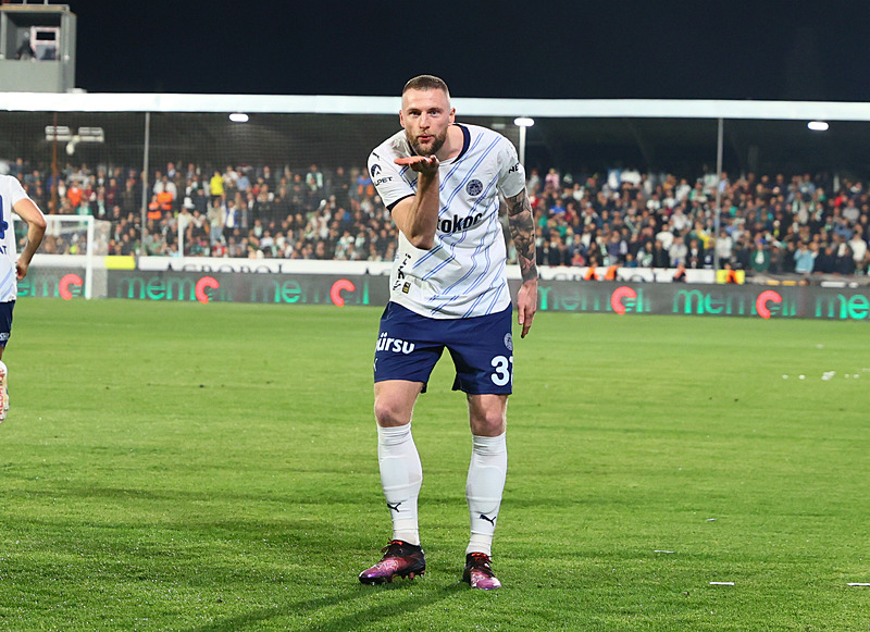 Fenerbahçe’de kalacak mı? Milan Skriniar’dan flaş açıklama!