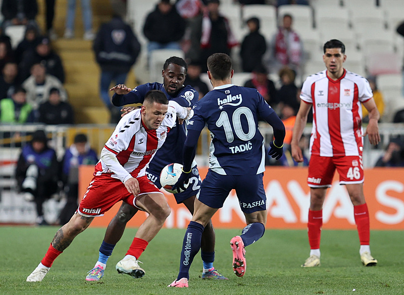Spor yazarları Net Global Sivasspor - Fenerbahçe maçını yorumladı!