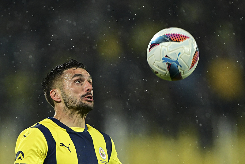Dusan Tadic Fenerbahçe’de devam edecek mi? Yönetimden Sırp yıldıza mesaj