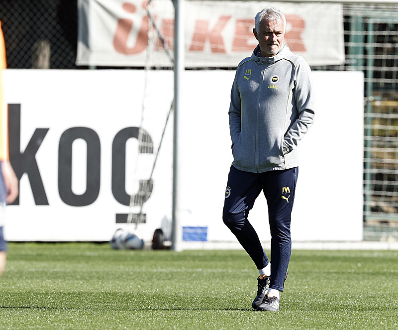 Fenerbahçe’ye transferde şok haber! Takıma geri dönüyor