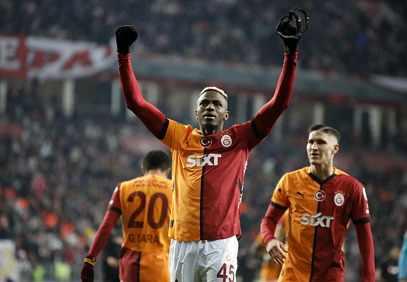 TRANSFER HABERİ | Galatasaray’da Victor Osimhen depremi! İmzayı çoktan attı