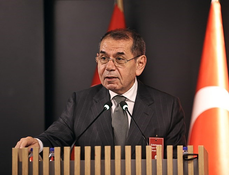 GALATASARAY HABERİ: Dursun Özbek’ten olay hamle! Maç sonu soyunma odasına indi ve...