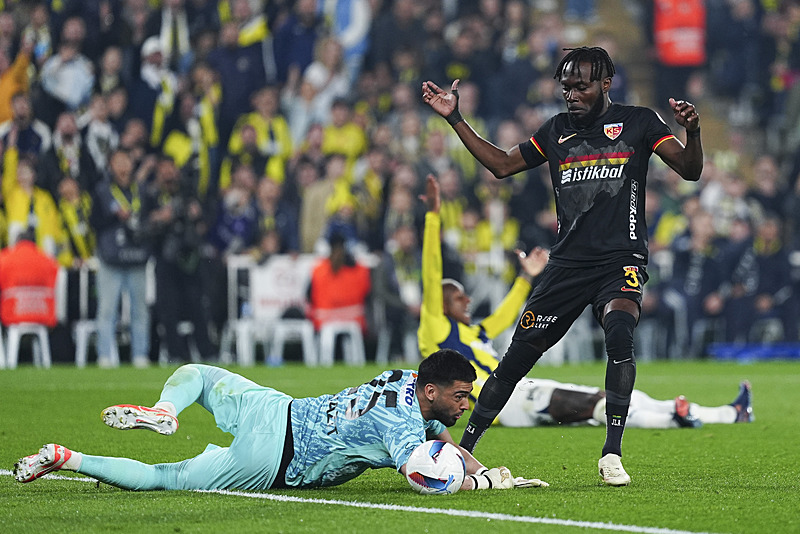 Spor yazarları Fenerbahçe - Bellona Kayserispor maçını yorumladı!
