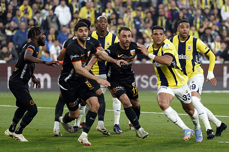 Spor yazarları Fenerbahçe - Bellona Kayserispor maçını yorumladı!